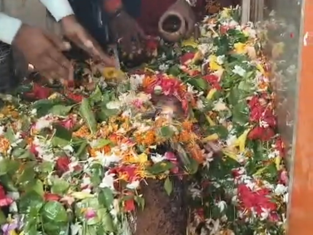बिहार में मधेपुरा के सिंहेश्वरनाथ मंदिर में भगदड़ से मची अफरातफरी